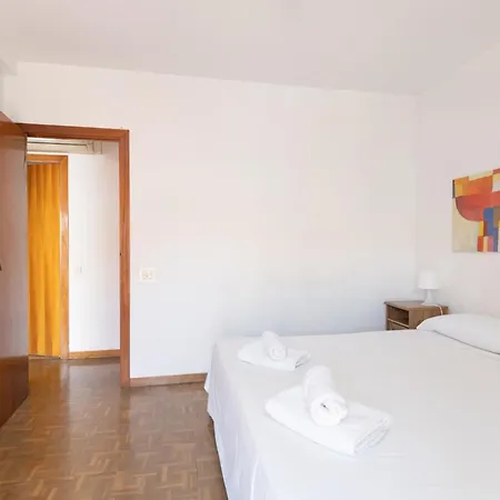Apartment Aparteasy - Atic Sants *
