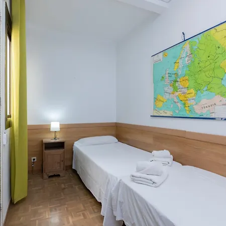Aparteasy - Atic Sants Appartement Barcelona